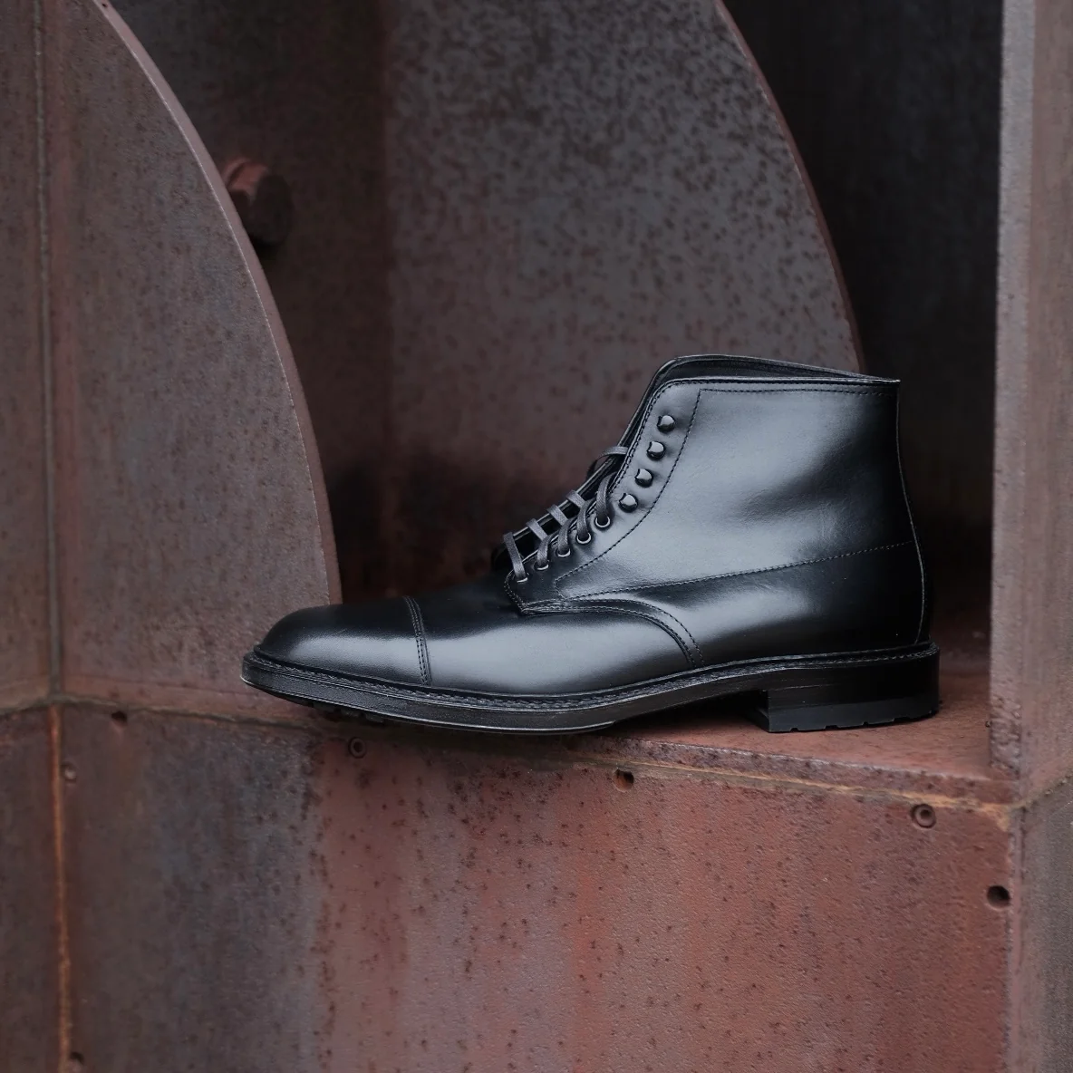 40797HC - Black Cap Toe Boot with Commando Sole - Image 10