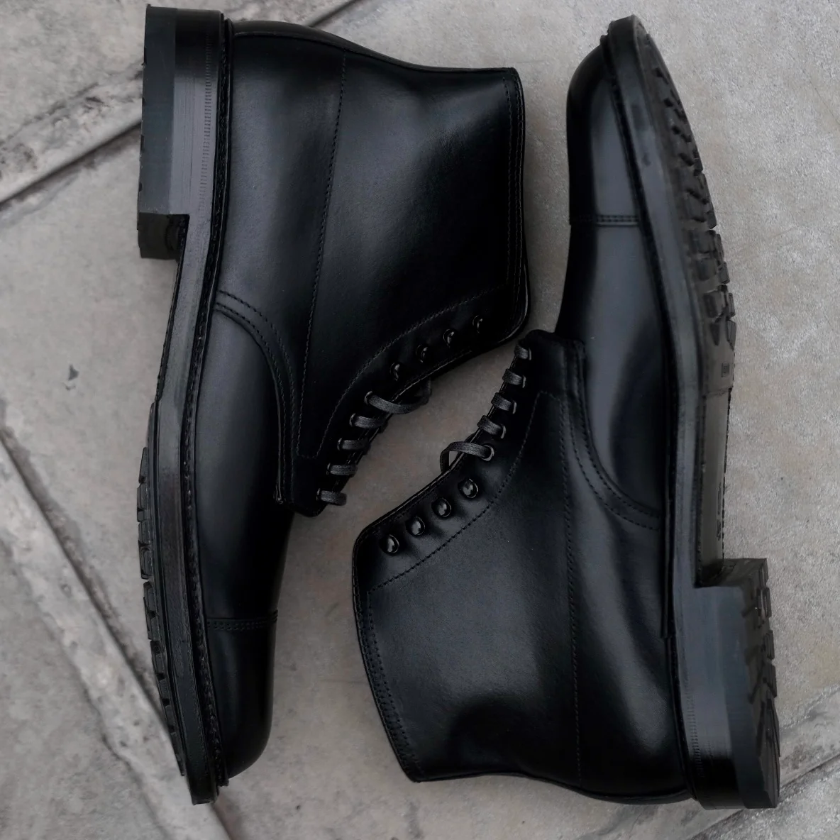 40797HC - Black Cap Toe Boot with Commando Sole - Image 5