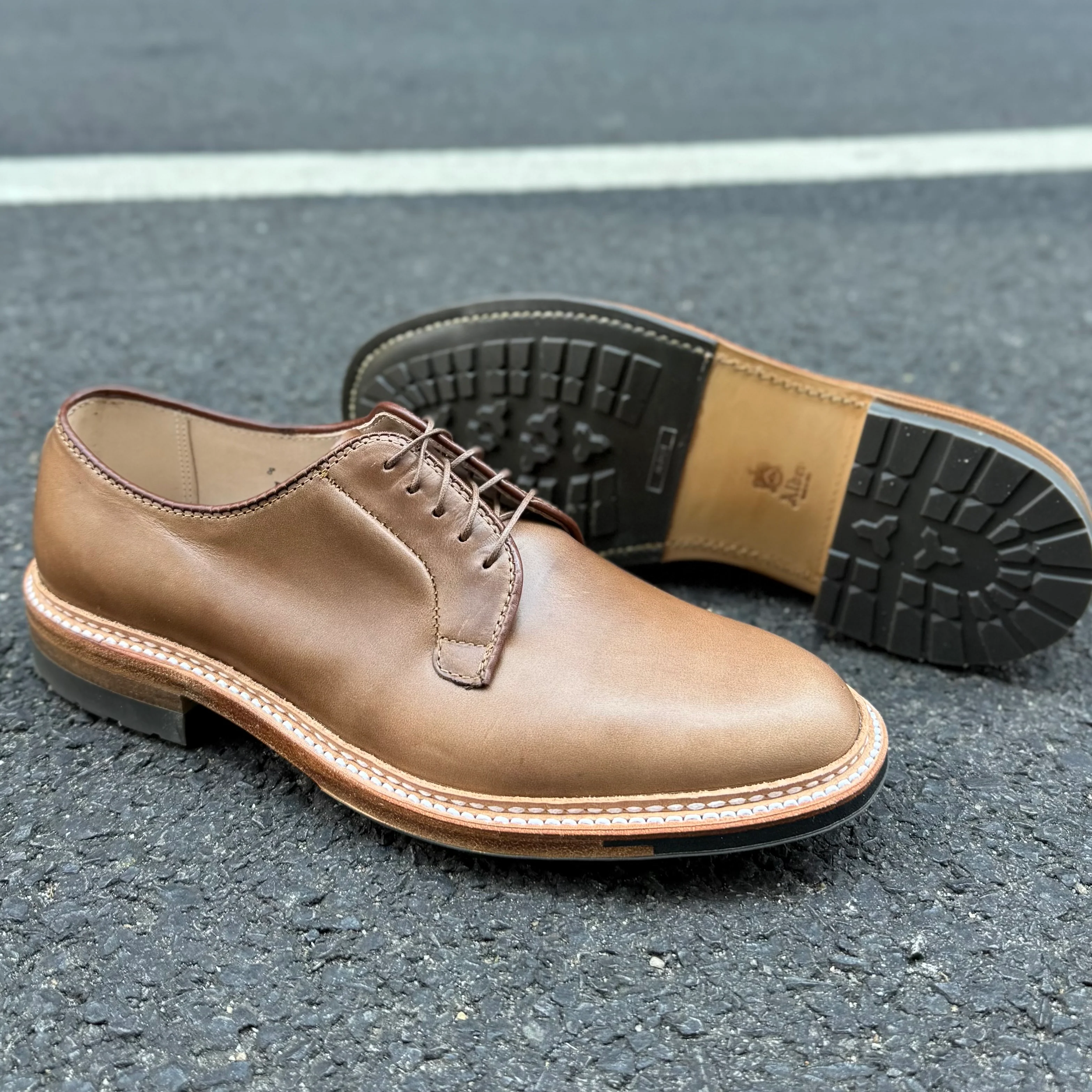 9501C  - Natural CXL Plain Toe Blucher