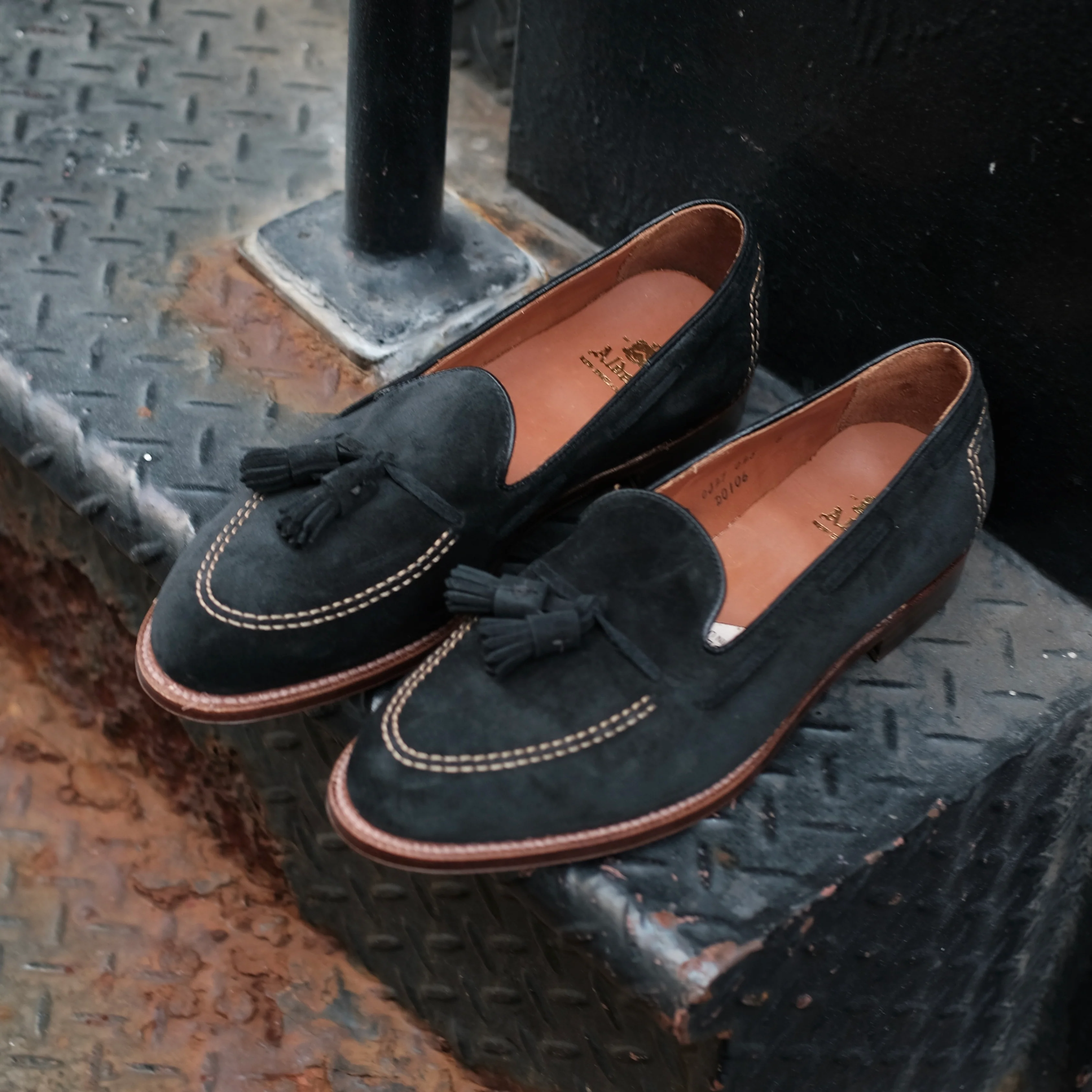 D0106 - Black Suede Tassel Loafer - Image 6
