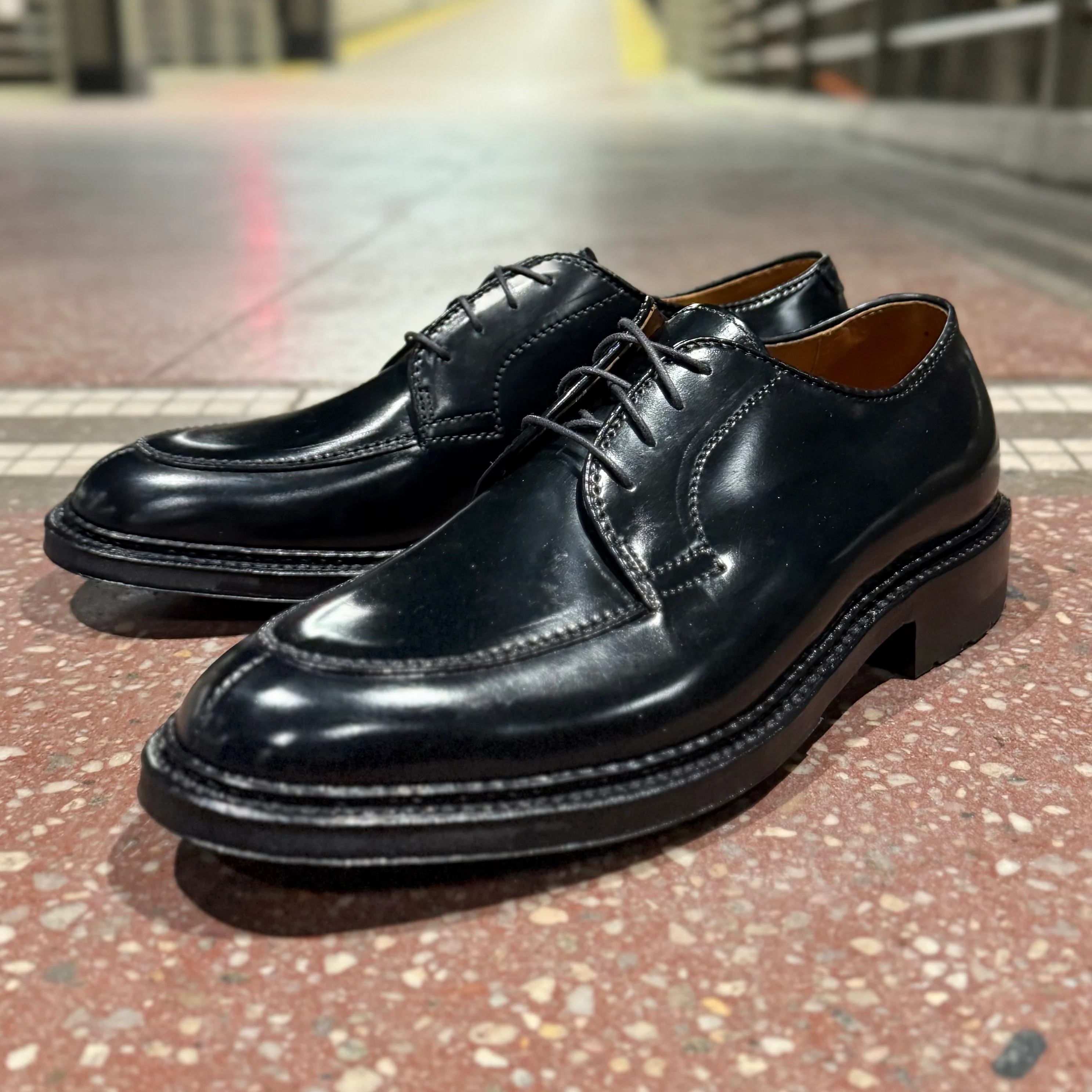 D4604C - Moc Toe “Borough” Blucher in Black Shell - Image 4